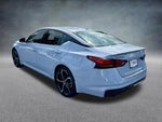 2023 Altima Thumbnail 8