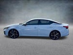 2023 Altima Thumbnail 9