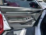 2023 Altima Thumbnail 18