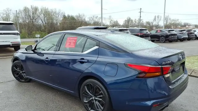 2023 Nissan Altima 2.5 SR