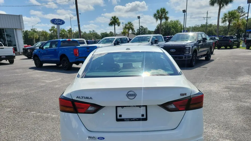 2024 Nissan Altima 2.5 SR
