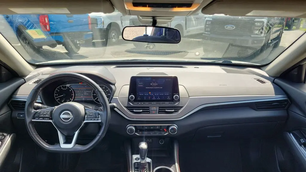 2024 Nissan Altima 2.5 SR