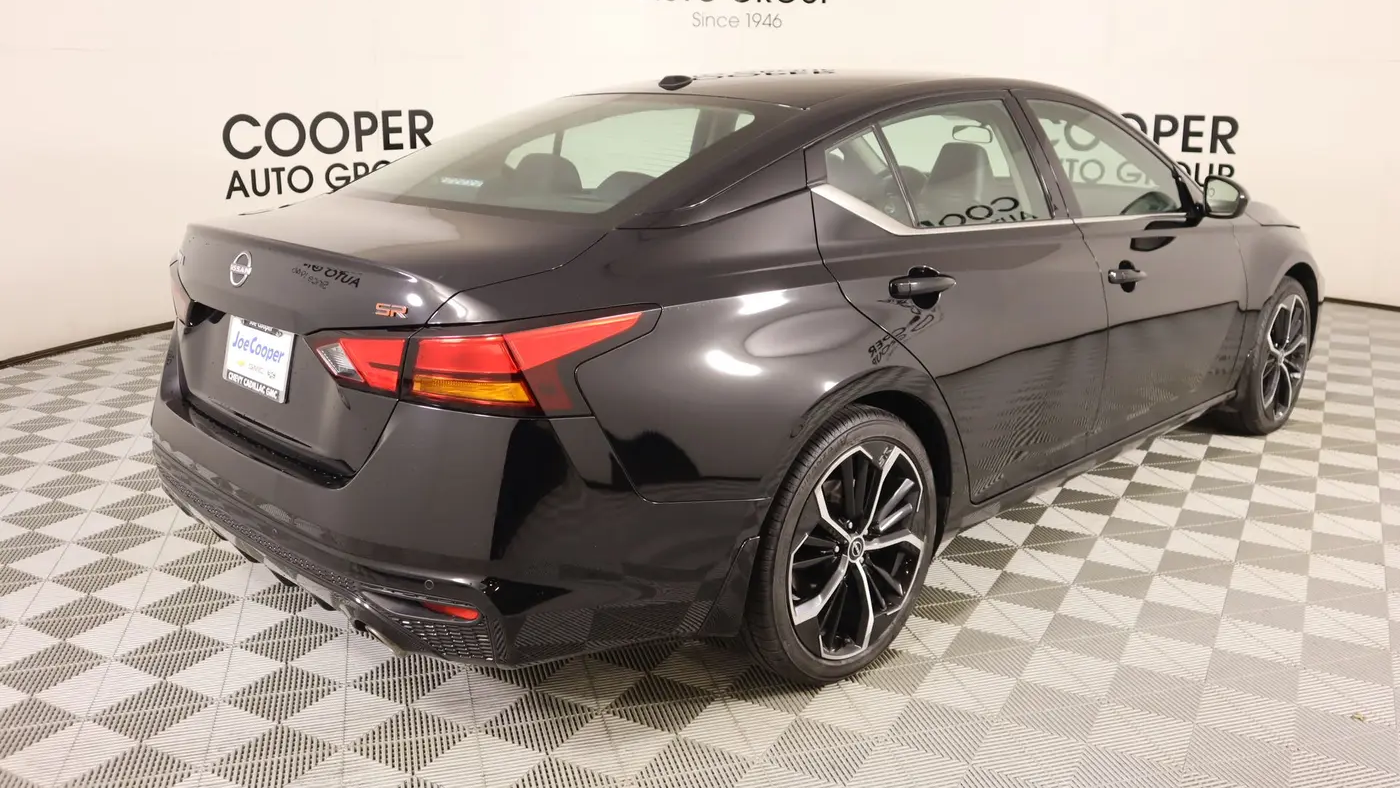 2025 Nissan Altima 2.5 SR
