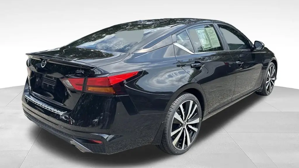 2021 Nissan Altima 2.5 SR