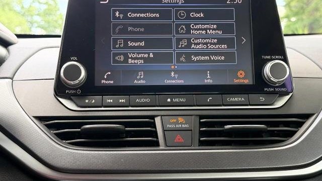 2023 Nissan Altima 2.5 SR