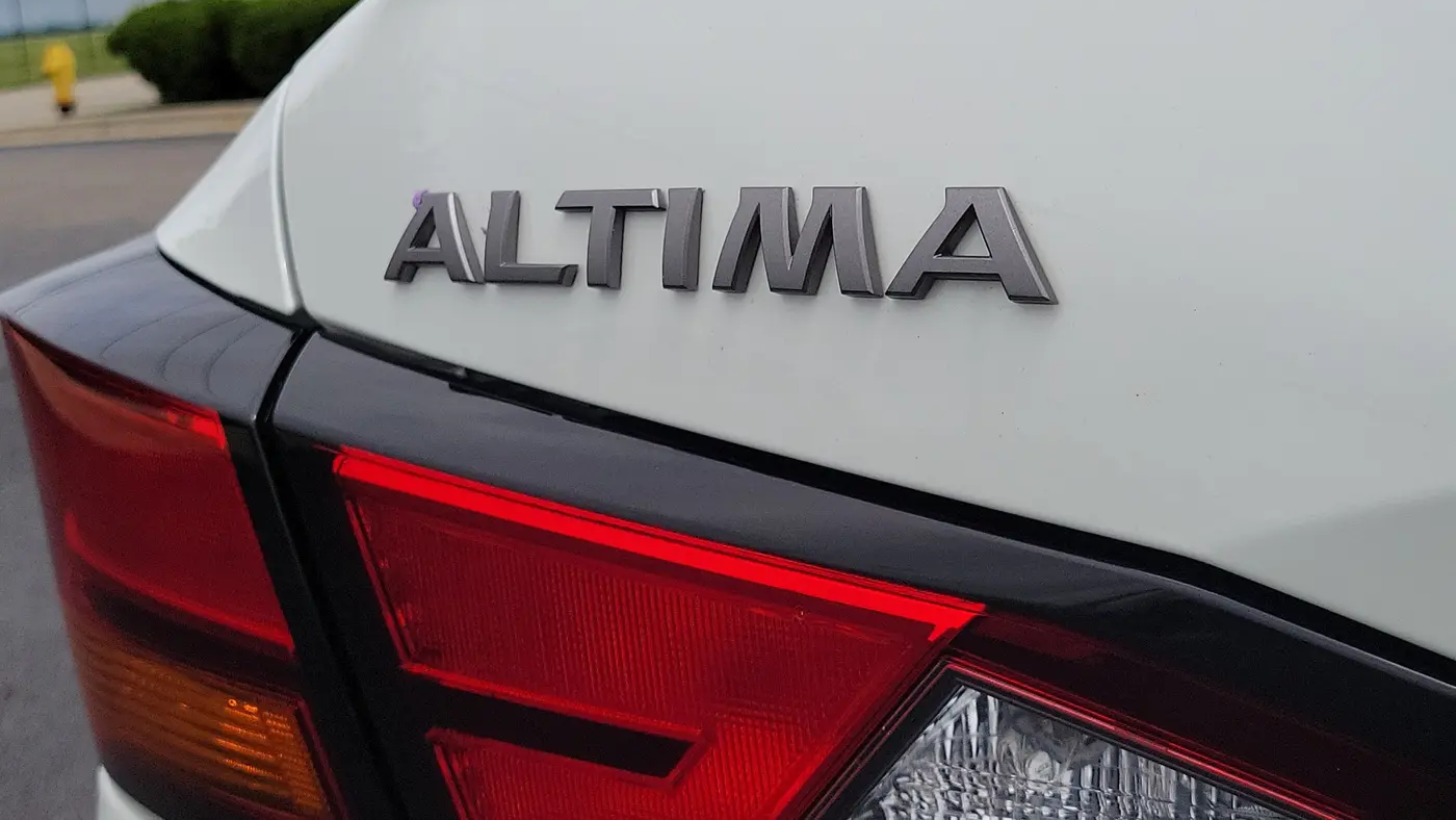2024 Nissan Altima 2.5 SR