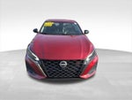 2025 Altima Thumbnail 4