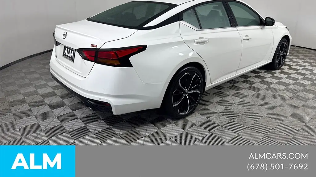 2025 Nissan Altima 2.5 SR
