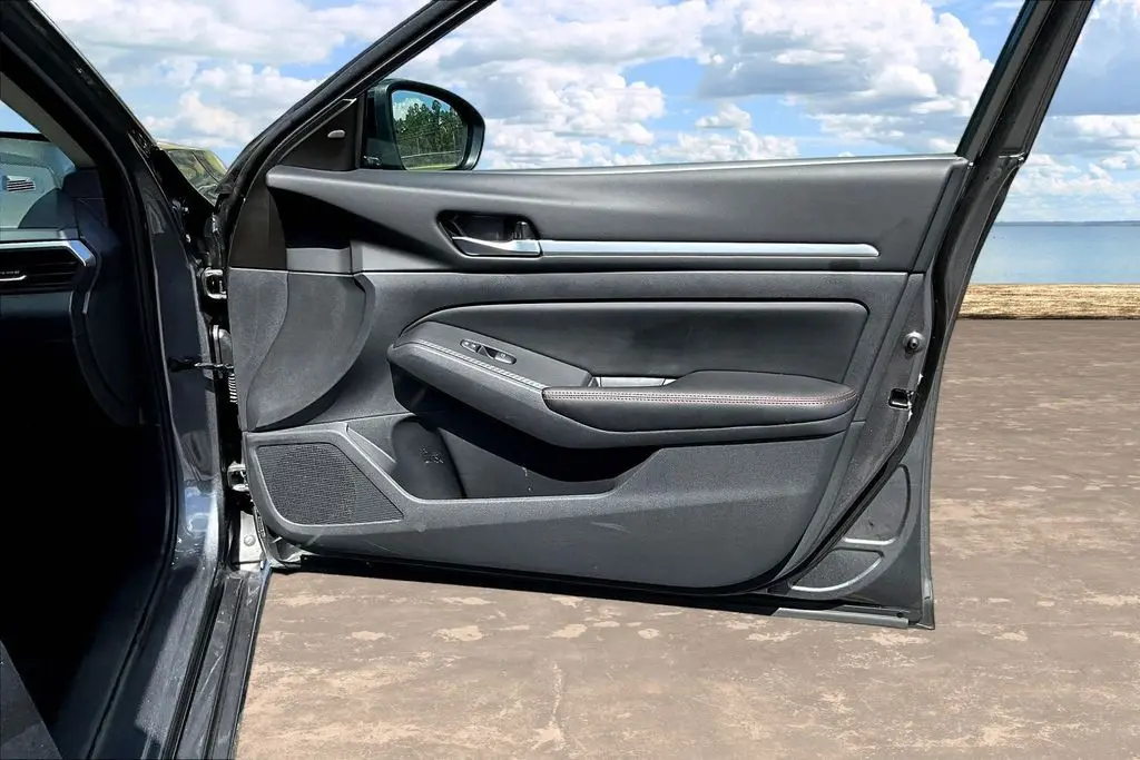 2026 Nissan Altima - $26,900
