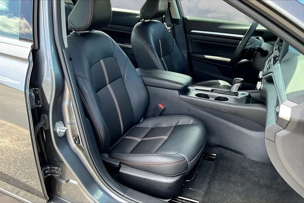 2026 Nissan Altima - $26,900