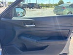 2021 Altima Thumbnail 18