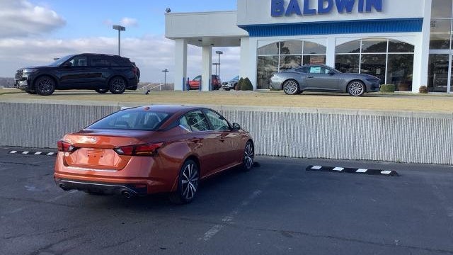 2021 Nissan Altima 2.5 SR