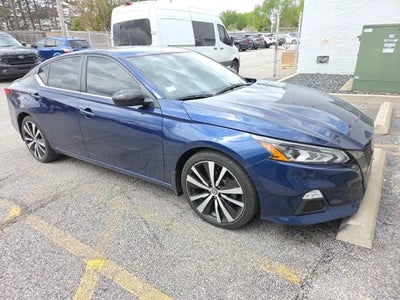 Photo of a 2022 Nissan Altima 2.5 SR 4DR Sedan for sale