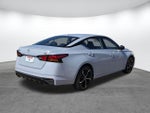 2023 Altima Thumbnail 4