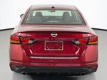 2023 Altima Thumbnail 11