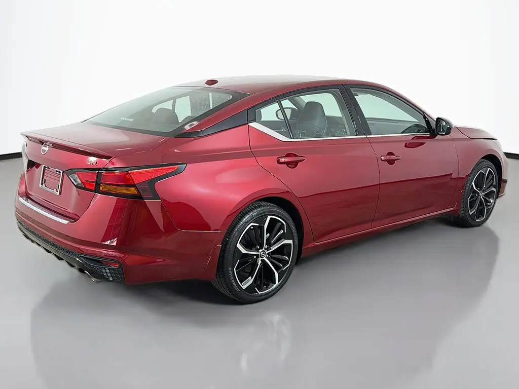 2023 Nissan Altima - $18,199