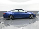 2024 Altima Thumbnail 4