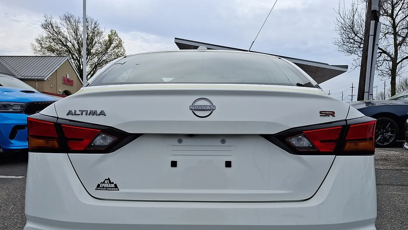 2024 Nissan Altima 2.5 SR