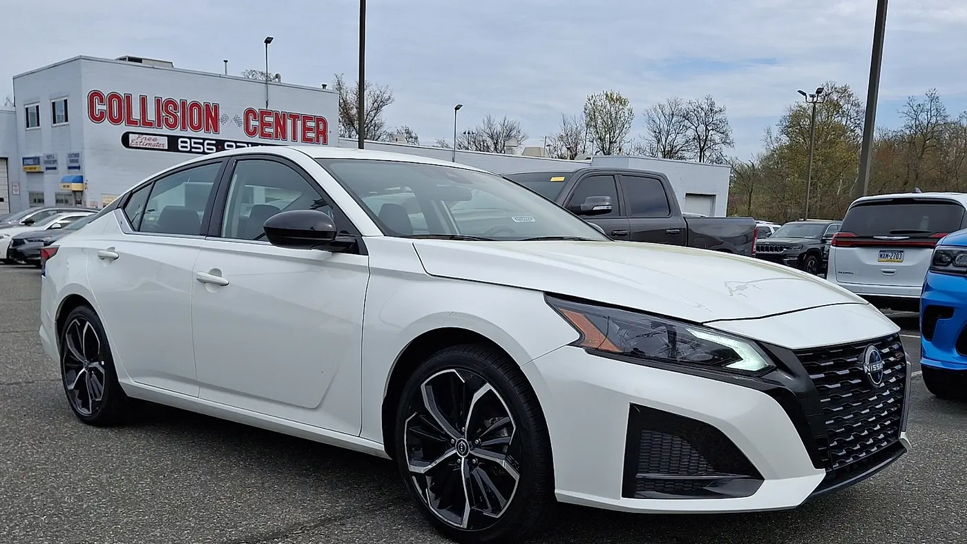 2024 Nissan Altima 2.5 SR