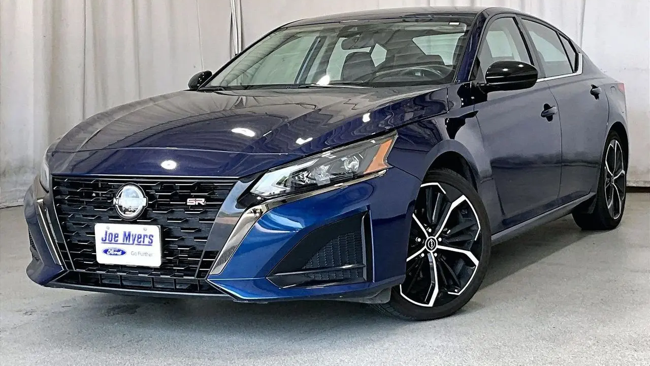 2024 Nissan Altima 2.5 SR