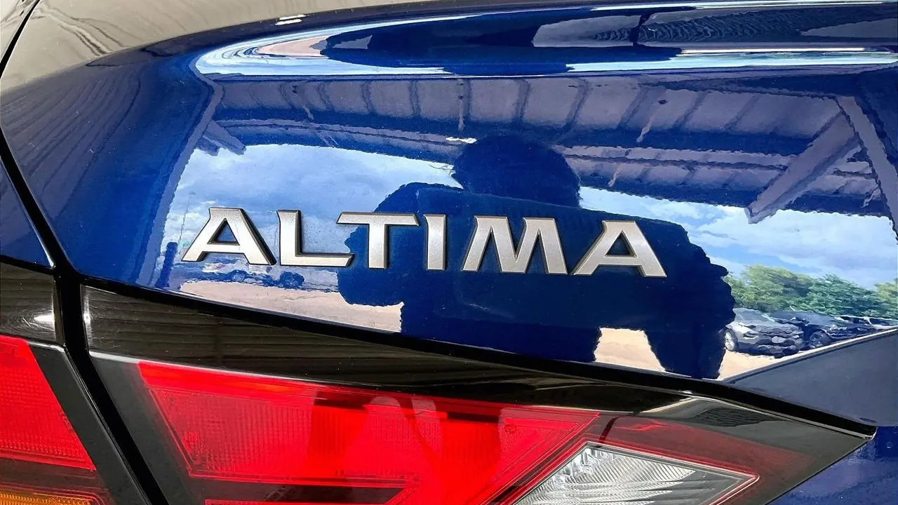 2024 Nissan Altima 2.5 SR