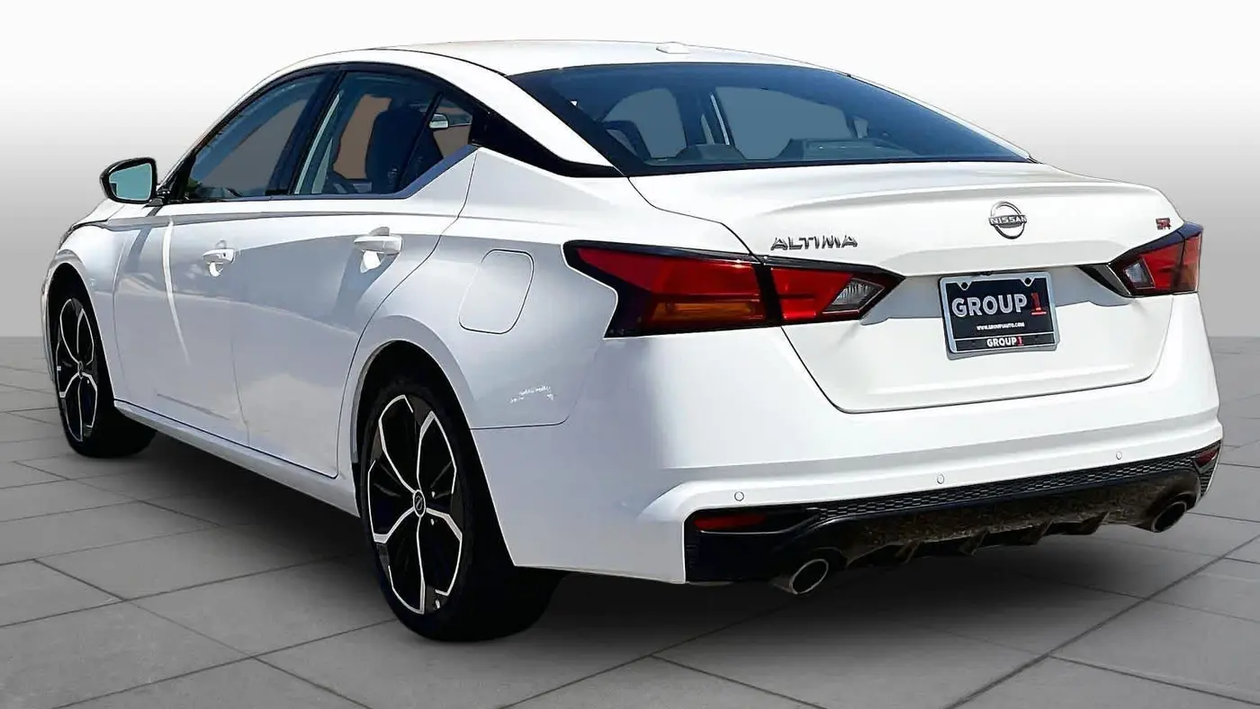 2025 Nissan Altima 2.5 SR