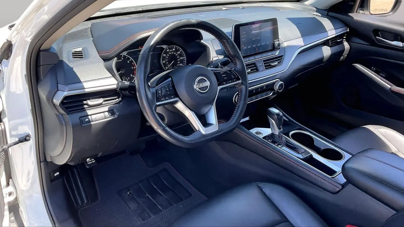 2025 Nissan Altima 2.5 SR