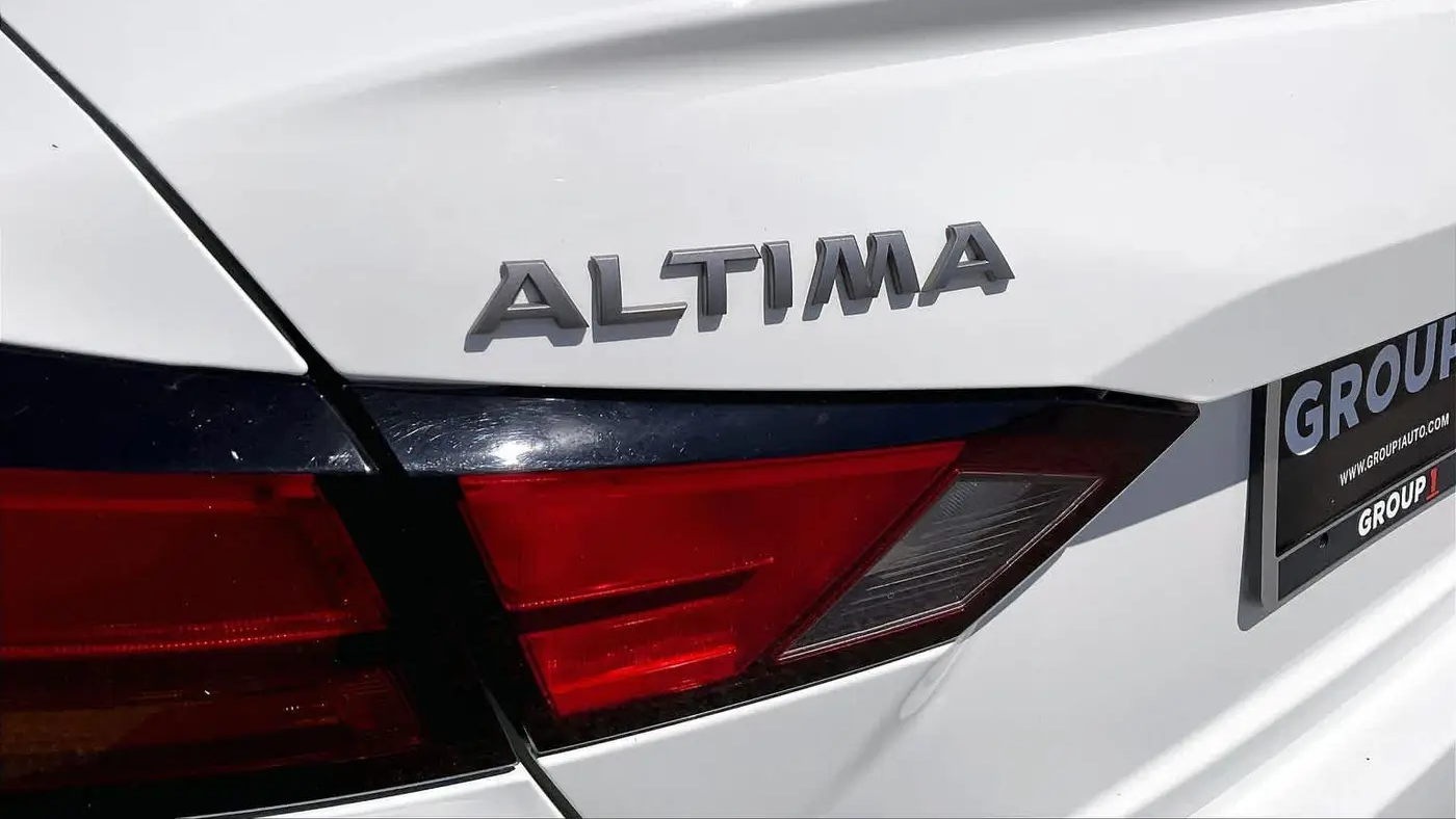 2025 Nissan Altima 2.5 SR