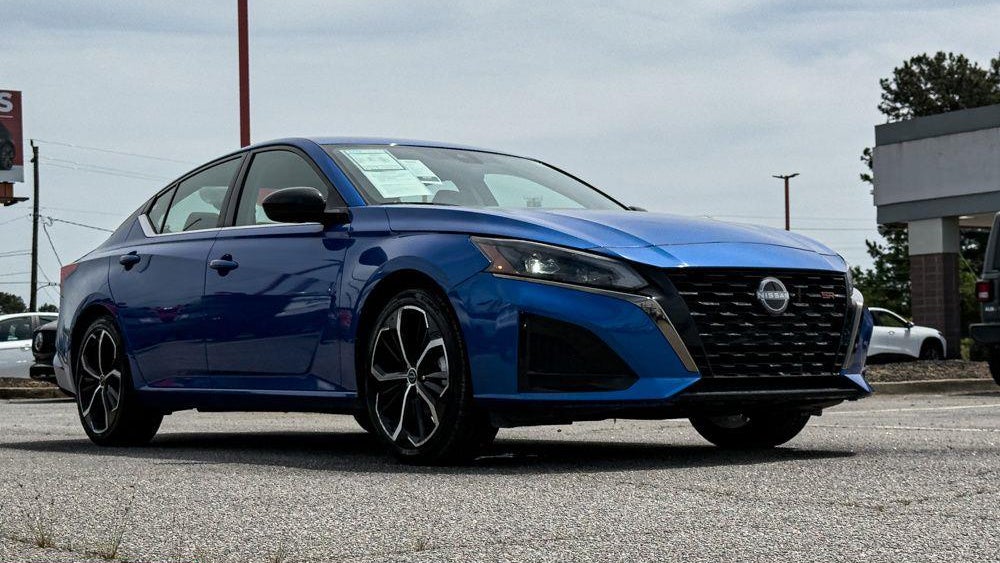 2025 Nissan Altima 2.5 SR