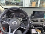 2019 Altima Thumbnail 14