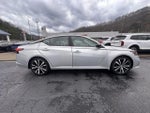 2020 Altima Thumbnail 22