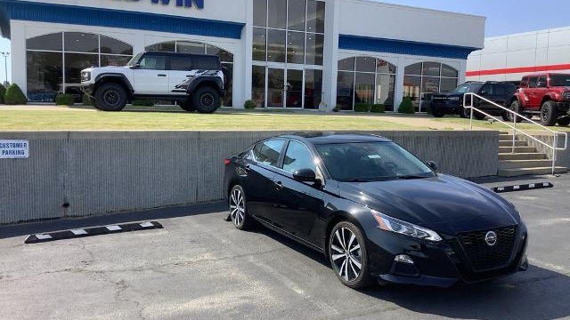 2021 Nissan Altima 2.5 SR