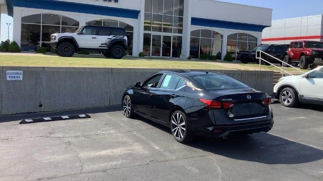 2021 Nissan Altima 2.5 SR