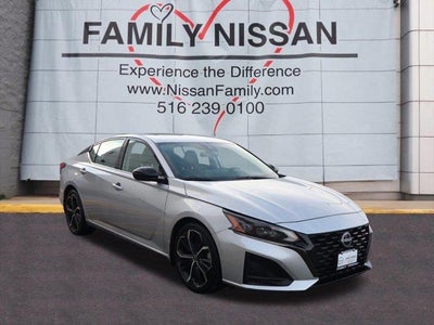 Photo of a 2023 Nissan Altima 2.5 SR 4DR Sedan for sale