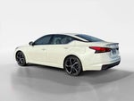 2023 Altima Thumbnail 3