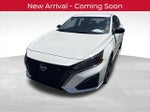 2024 Altima Thumbnail 2