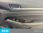 2025 Altima Thumbnail 15