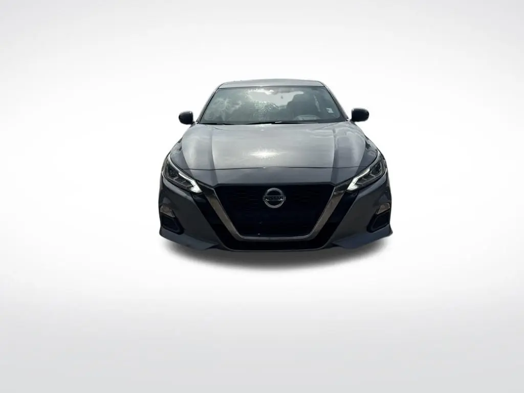 2020 Nissan Altima - $10,497