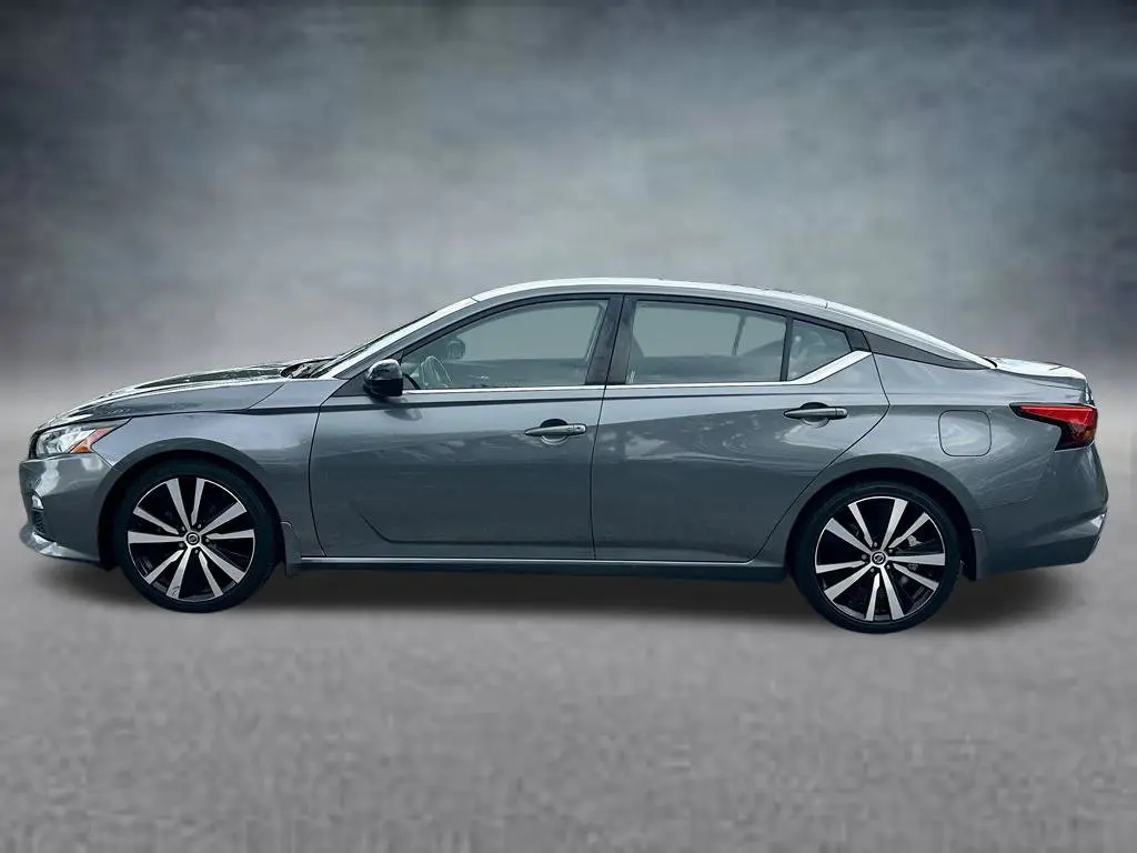 2020 Nissan Altima - $10,497