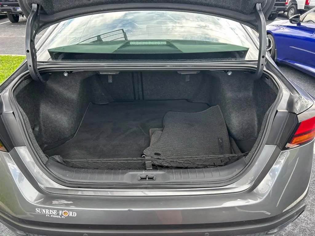 2020 Nissan Altima - $10,497
