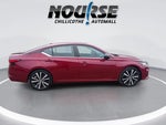 2021 Altima Thumbnail 9