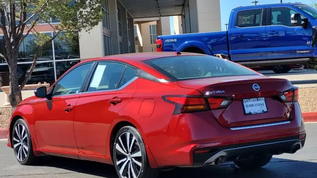 2022 Nissan Altima 2.5 SR