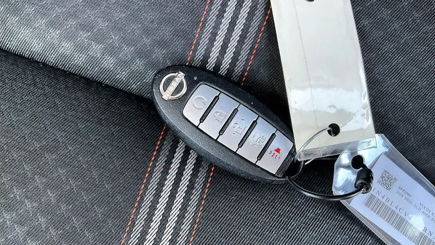 2024 Nissan Altima 2.5 SR