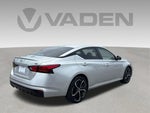 2024 Altima Thumbnail 7