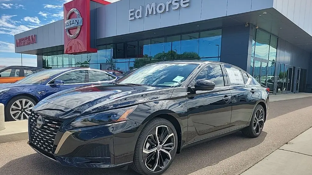 Preowned 2025 Nissan Altima 2.5 SR for Sale