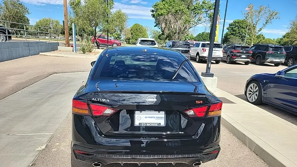 2025 Nissan Altima 2.5 SR