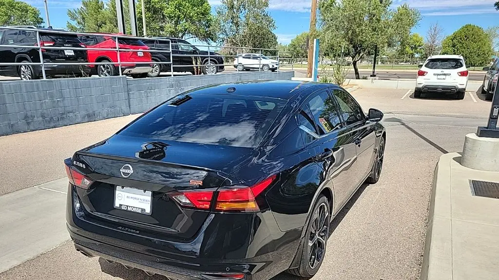 2025 Nissan Altima 2.5 SR