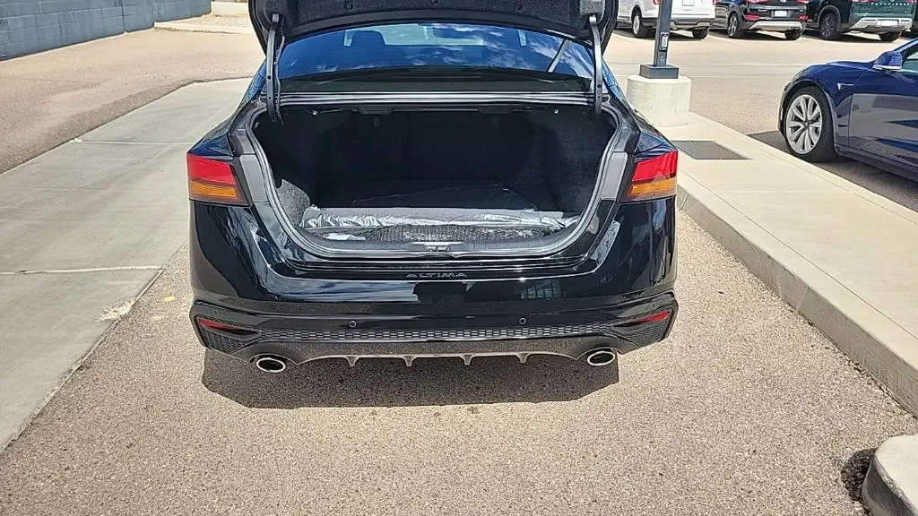 2025 Nissan Altima 2.5 SR