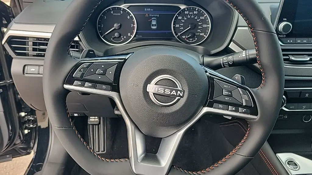2025 Nissan Altima 2.5 SR