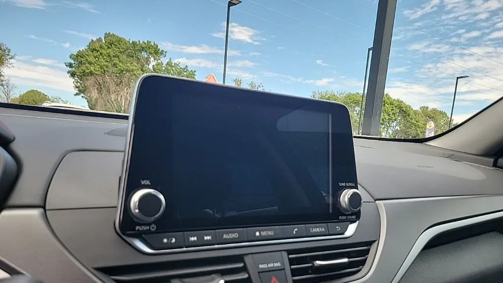 2025 Nissan Altima 2.5 SR